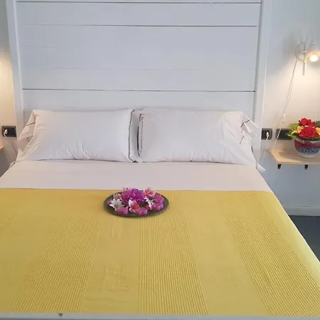 Le Sirene 3* مارينا دي بورتيسكو