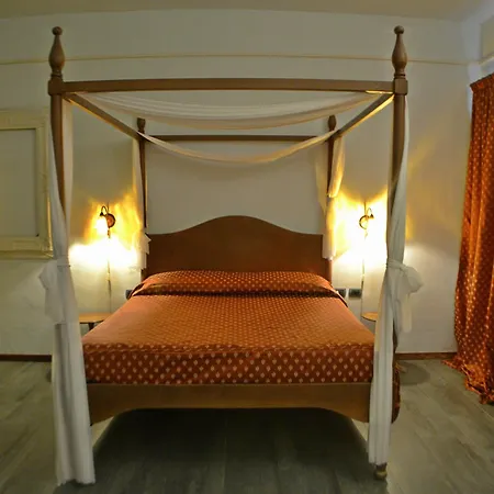 Le Sirene مارينا دي بورتيسكو