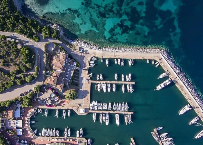 Le Sirene Hotel Portisco