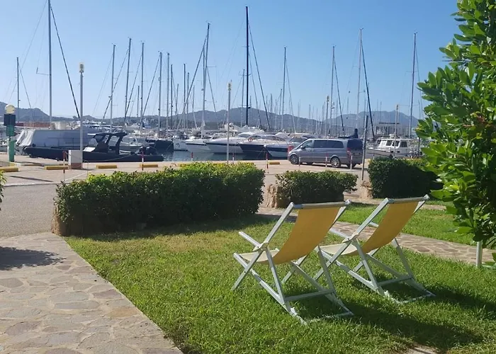 Le Sirene Hotel Portisco