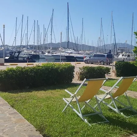 Le Sirene Hotel Portisco